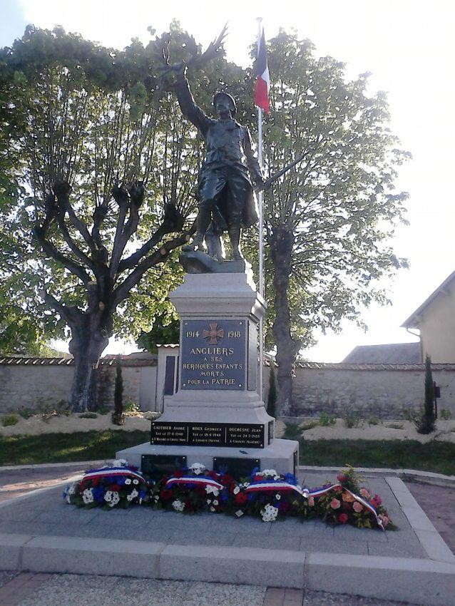 Monument 1